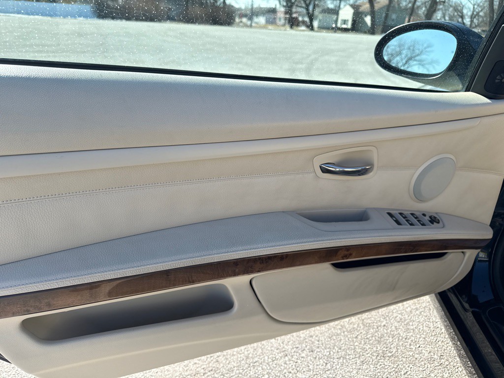 2007 BMW 3 Series Image 12