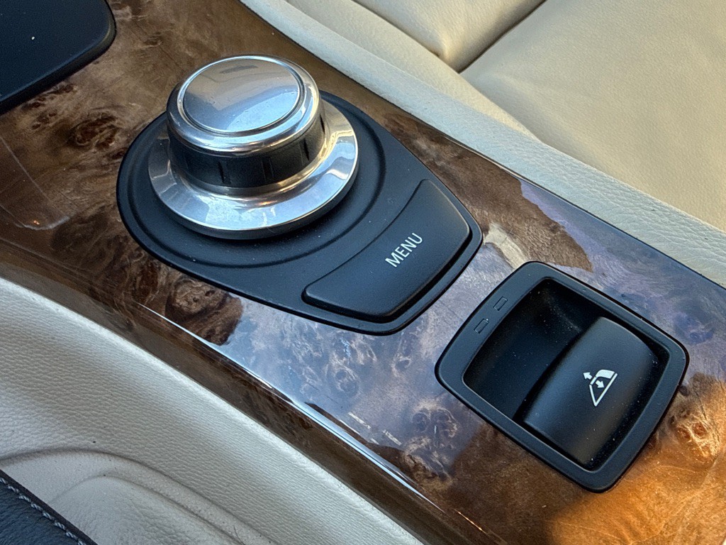 2007 BMW 3 Series Image 21