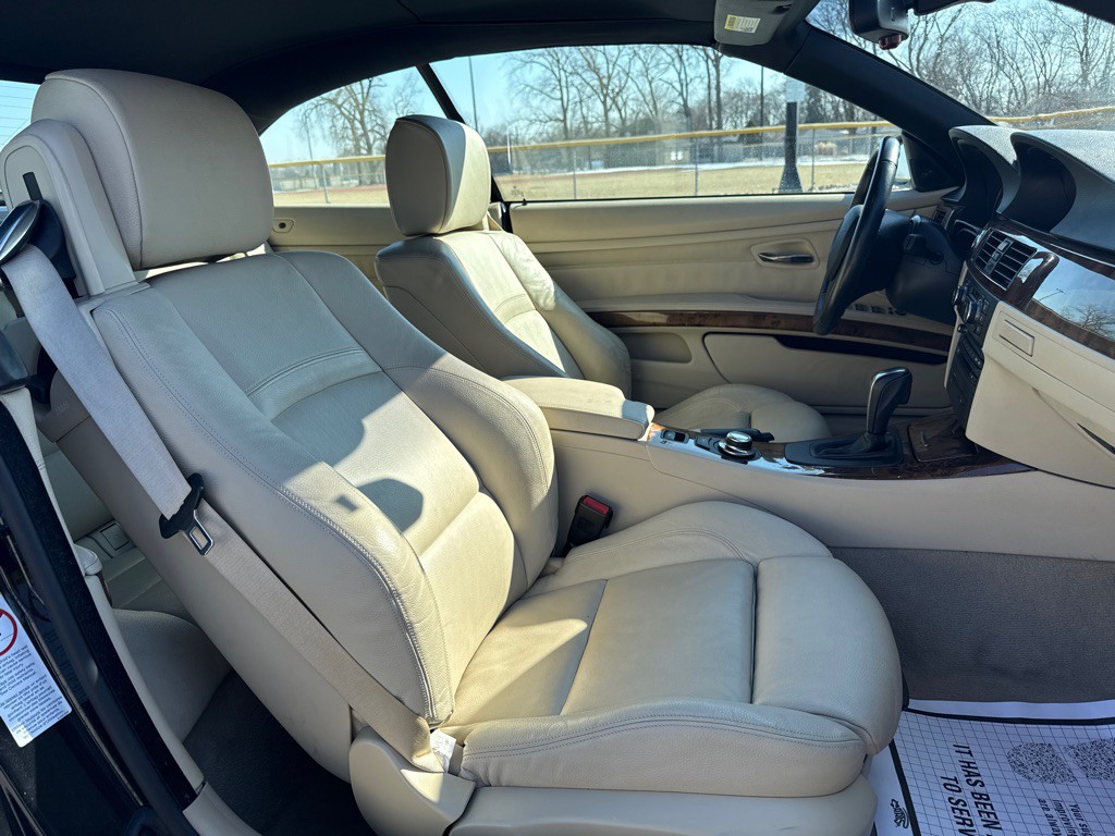 2007 BMW 3 Series Image 24