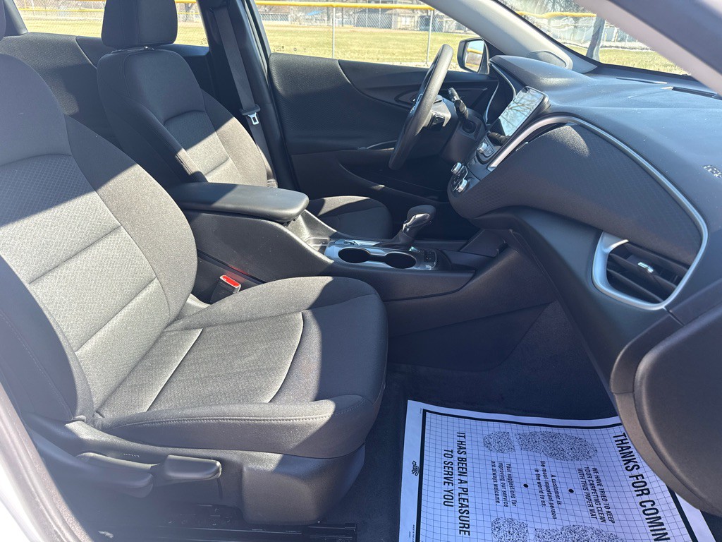 2024 Chevrolet Malibu Image 19