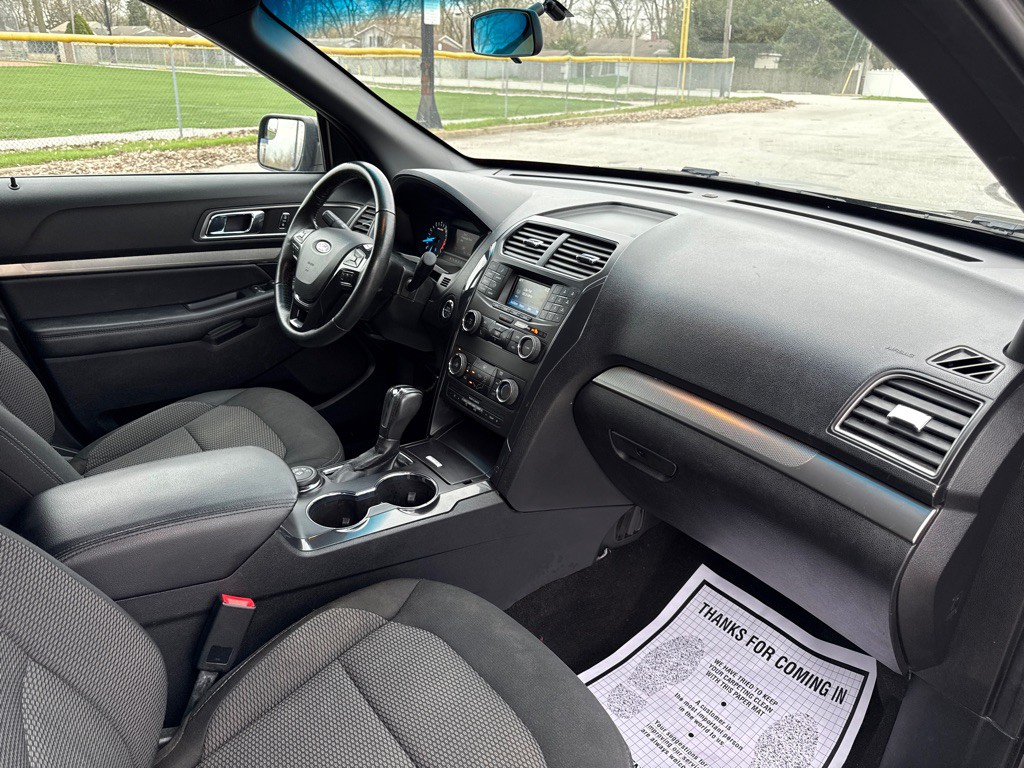 2018 Ford Explorer Image 16