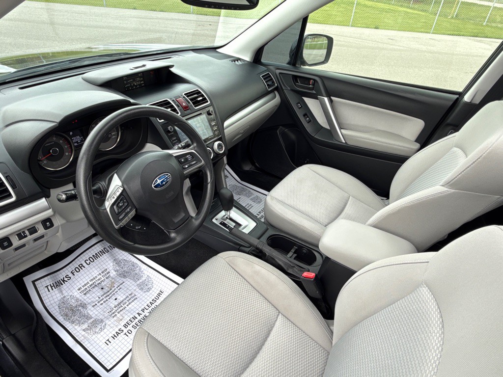 2016 Subaru Forester Image 9