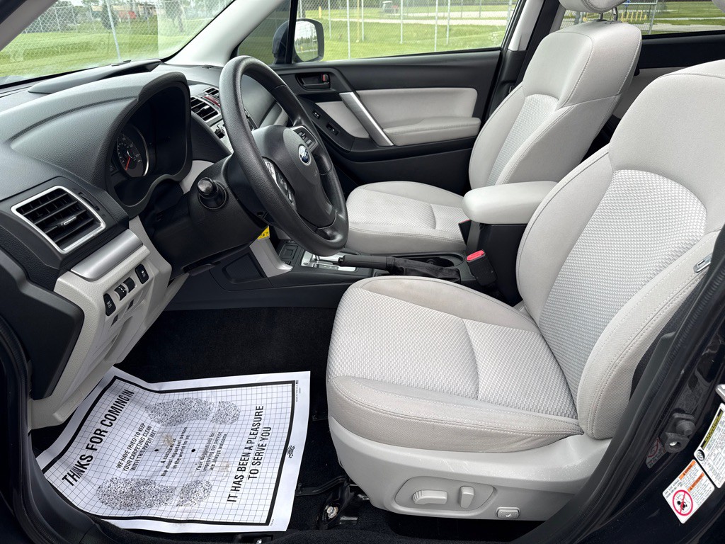 2016 Subaru Forester Image 10