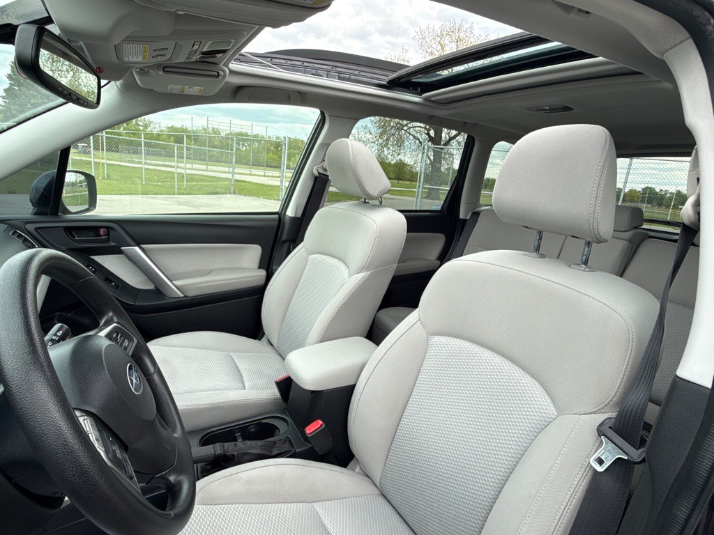 2016 Subaru Forester Image 11