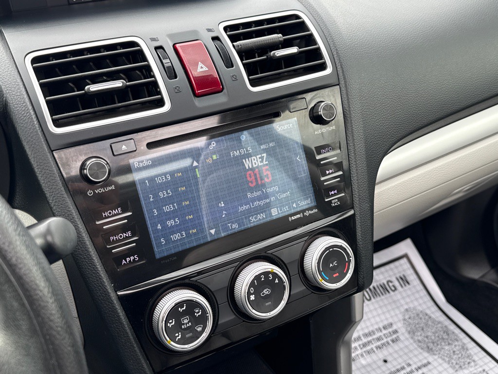 2016 Subaru Forester Image 15