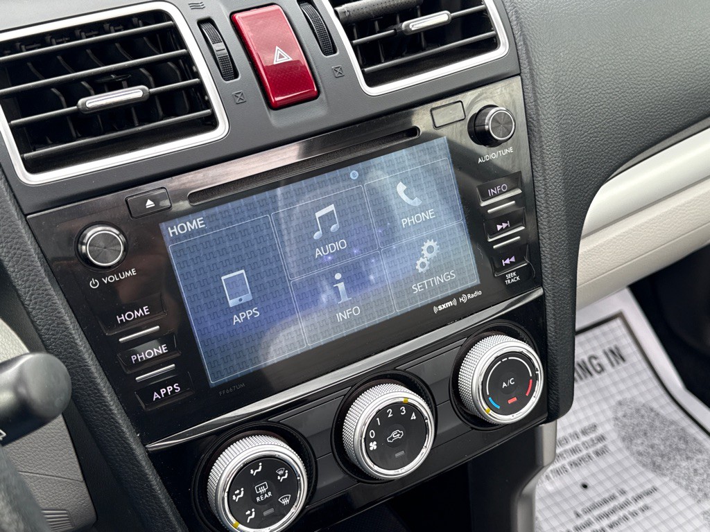 2016 Subaru Forester Image 17