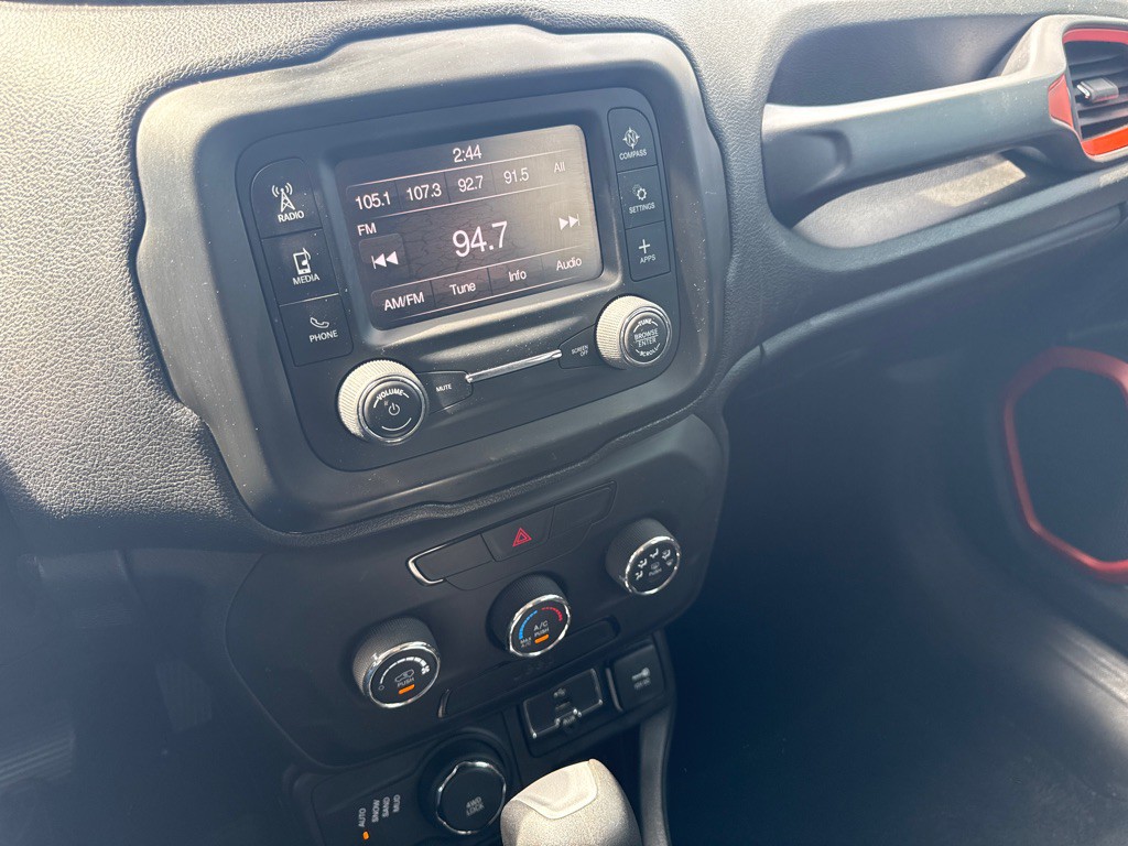 2018 Jeep Renegade Image 14