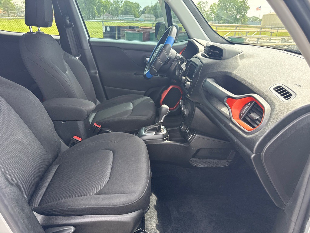 2018 Jeep Renegade Image 18