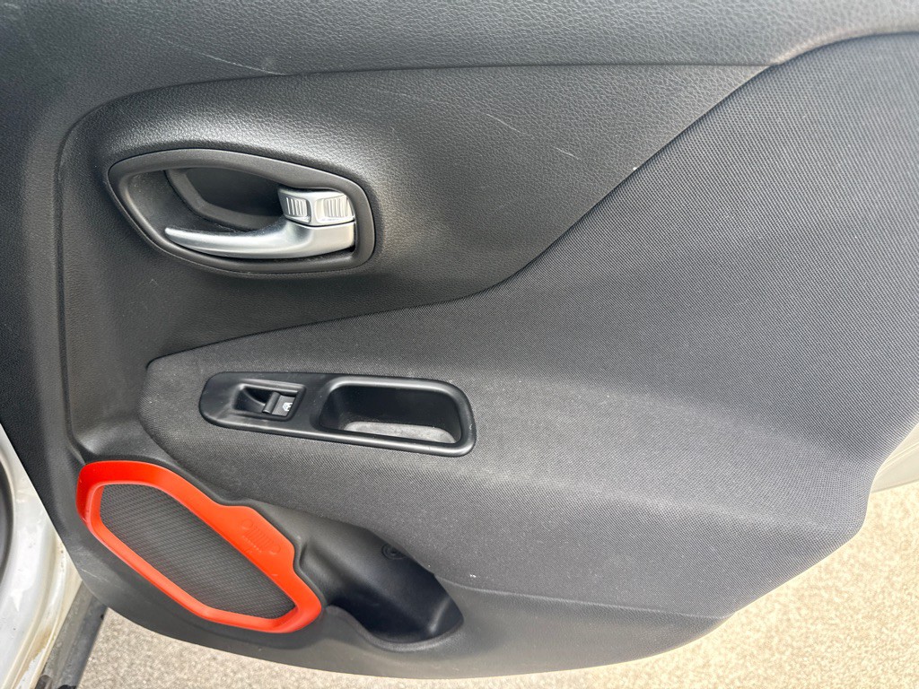 2018 Jeep Renegade Image 23