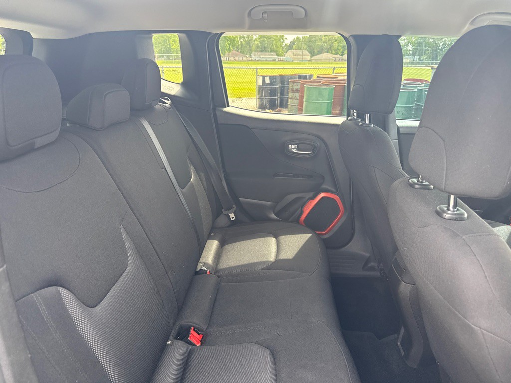 2018 Jeep Renegade Image 24