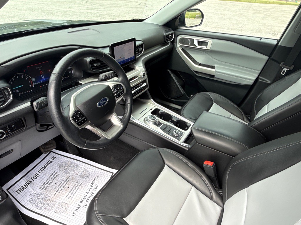 2023 Ford Explorer Image 11