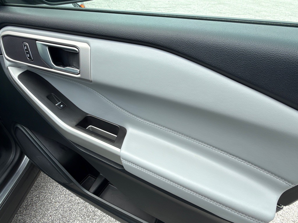 2023 Ford Explorer Image 21