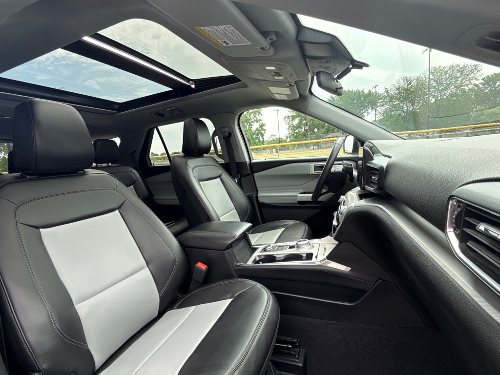 2023 Ford Explorer Image 24