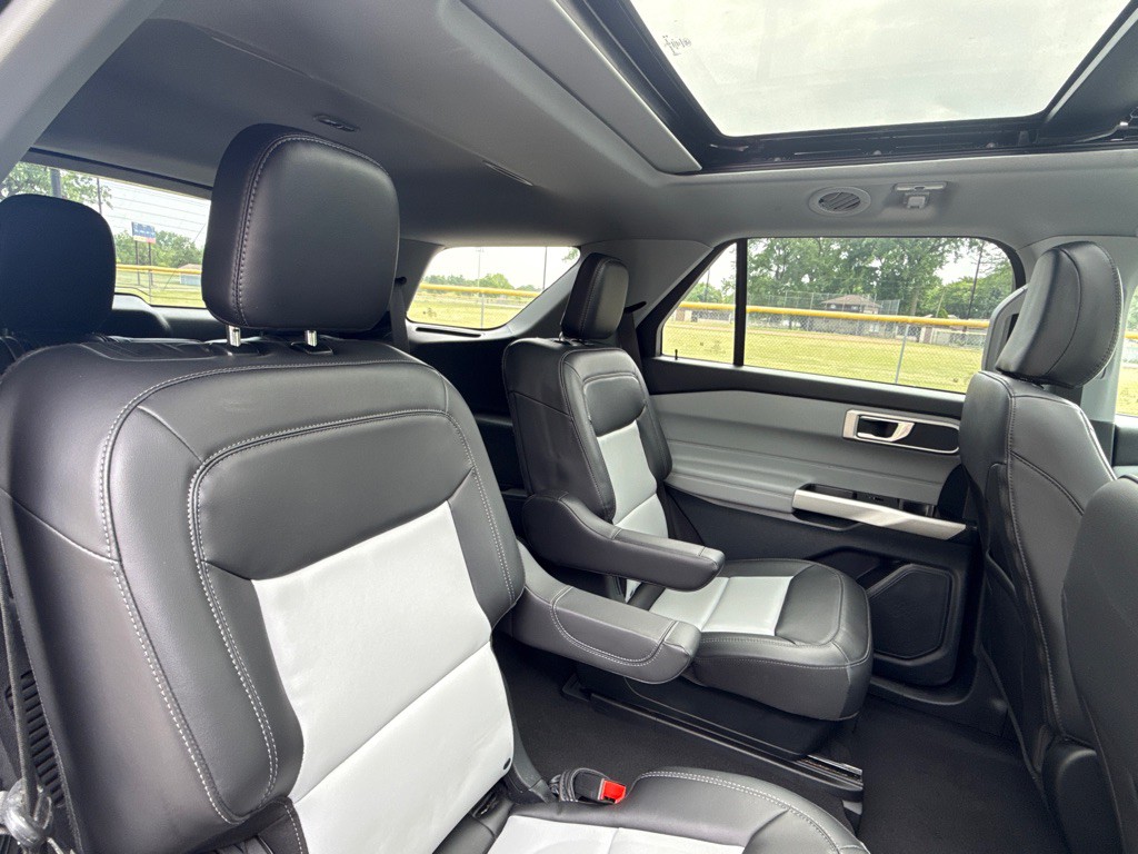 2023 Ford Explorer Image 27