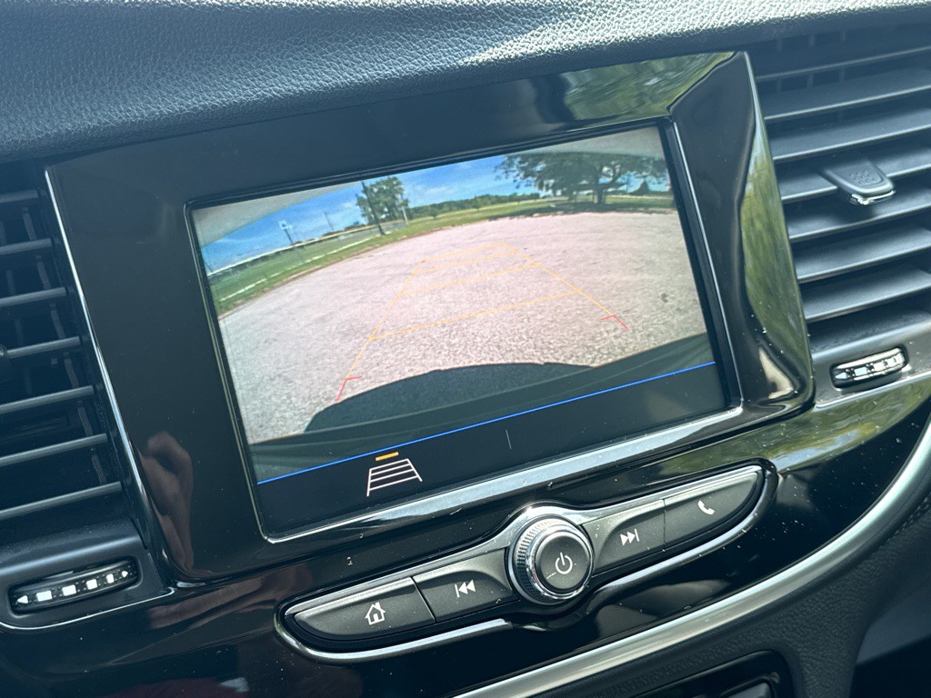2022 Buick Enclave Image 17