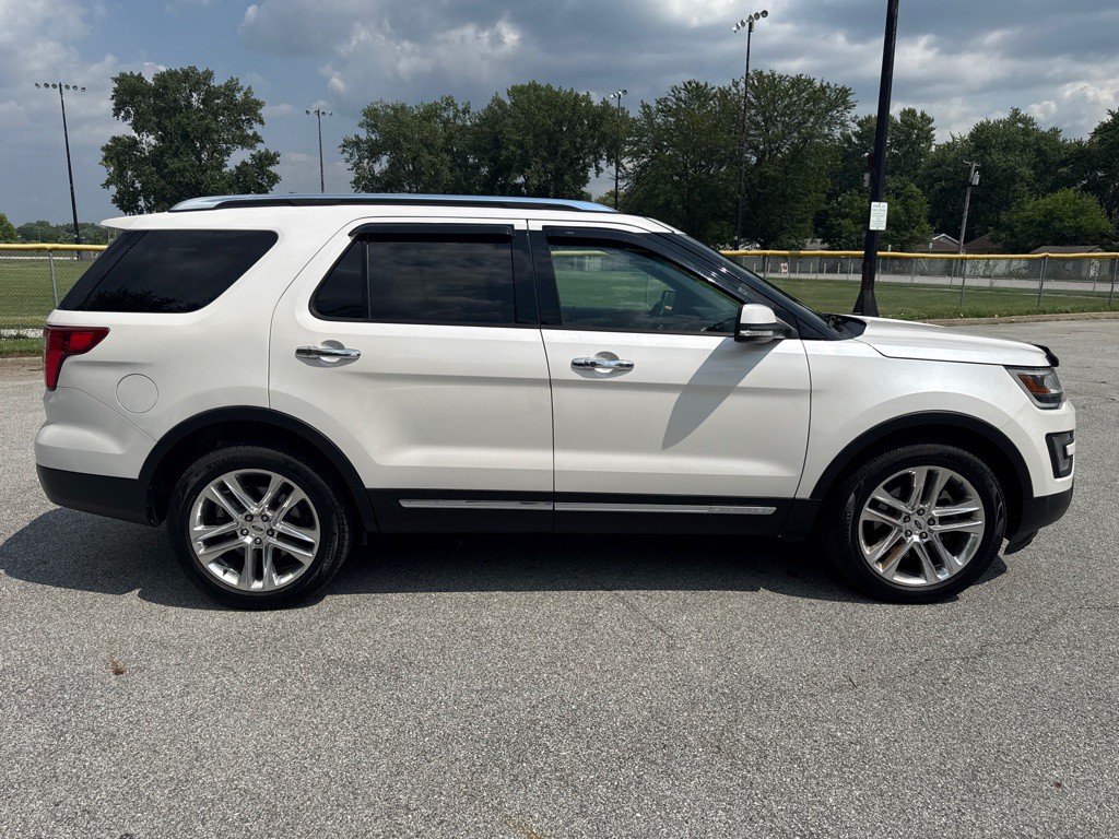 2016 Ford Explorer Image 3