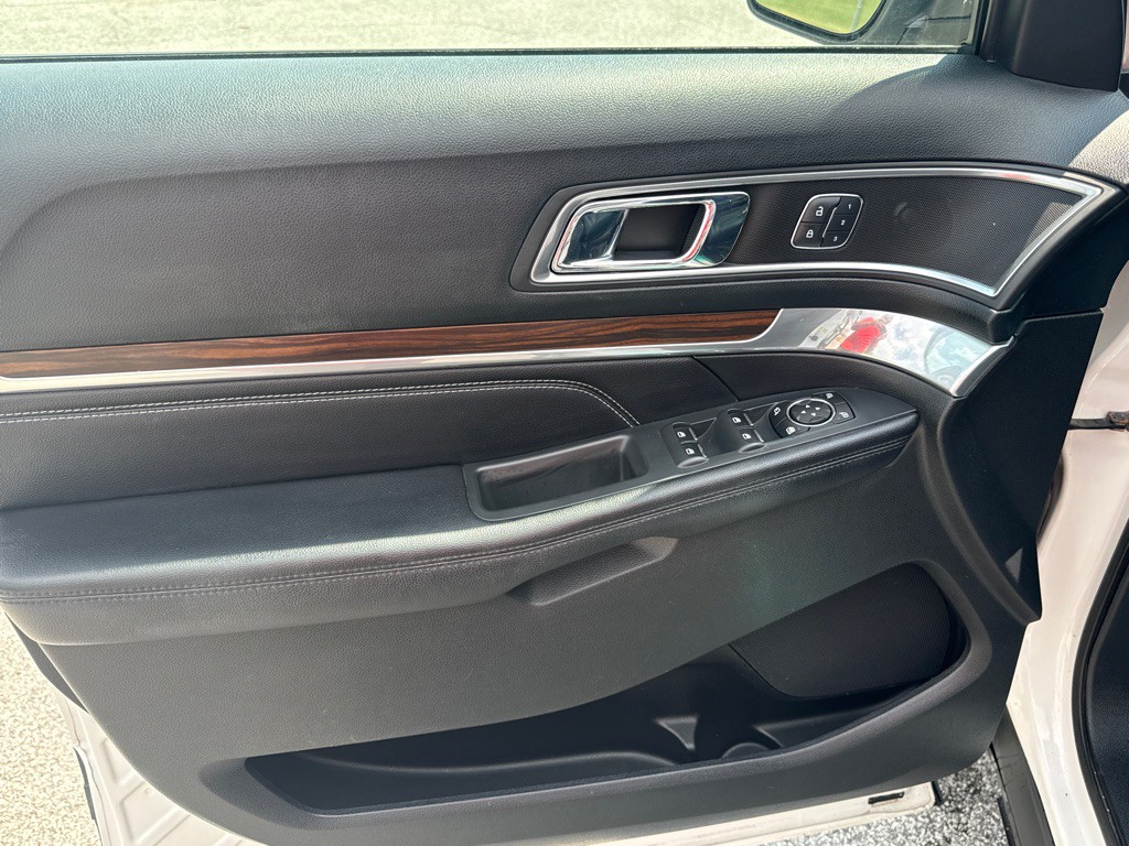 2016 Ford Explorer Image 10