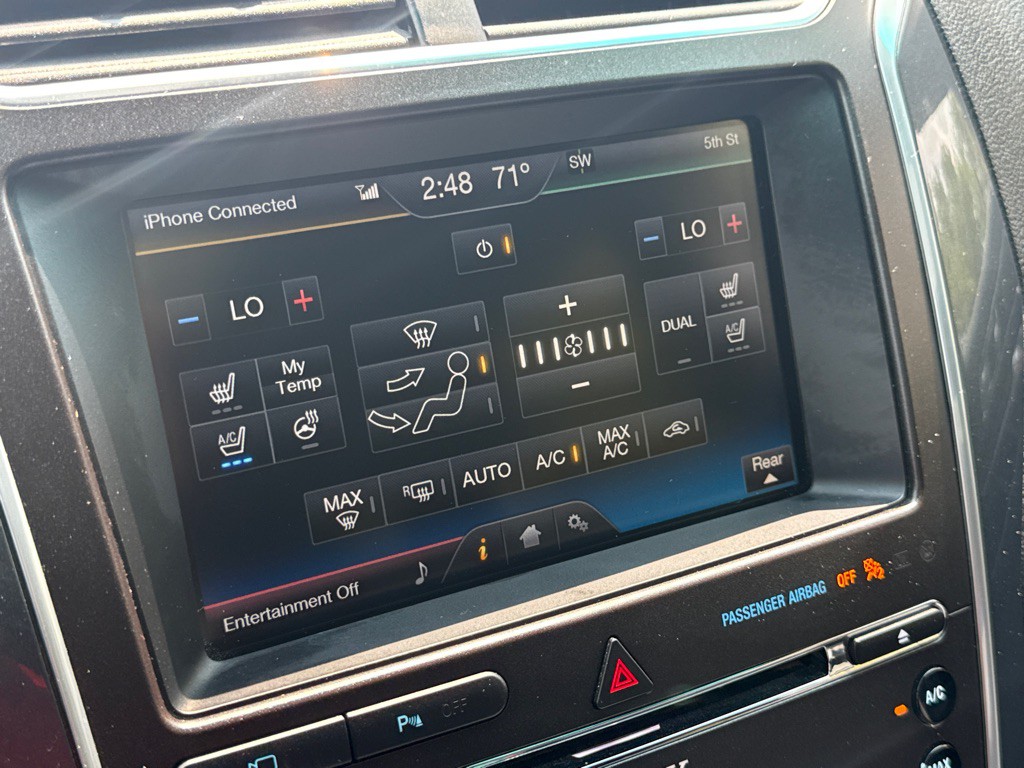 2016 Ford Explorer Image 18