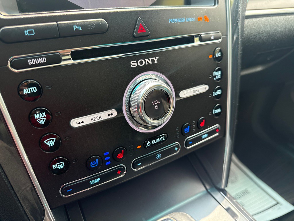 2016 Ford Explorer Image 20
