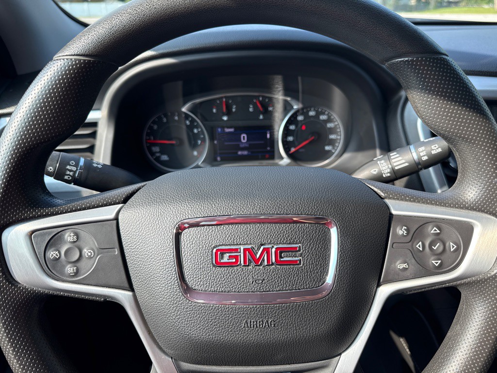 2021 GMC Acadia Image 12