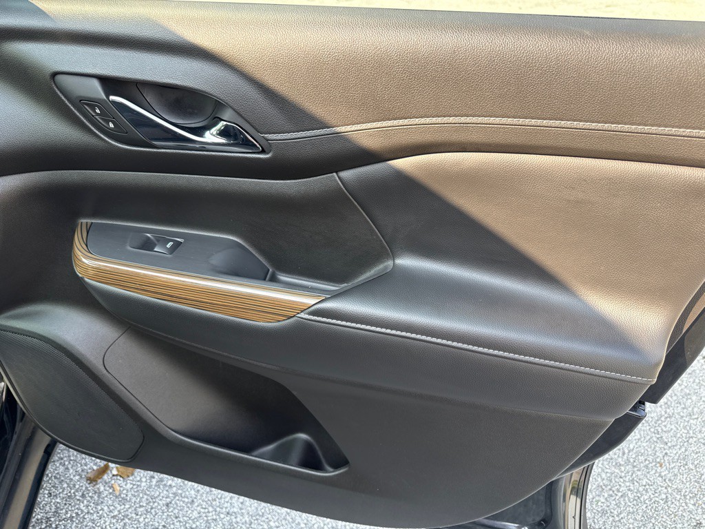 2021 GMC Acadia Image 19