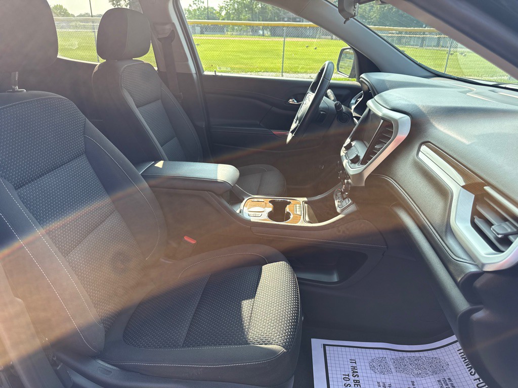 2021 GMC Acadia Image 21
