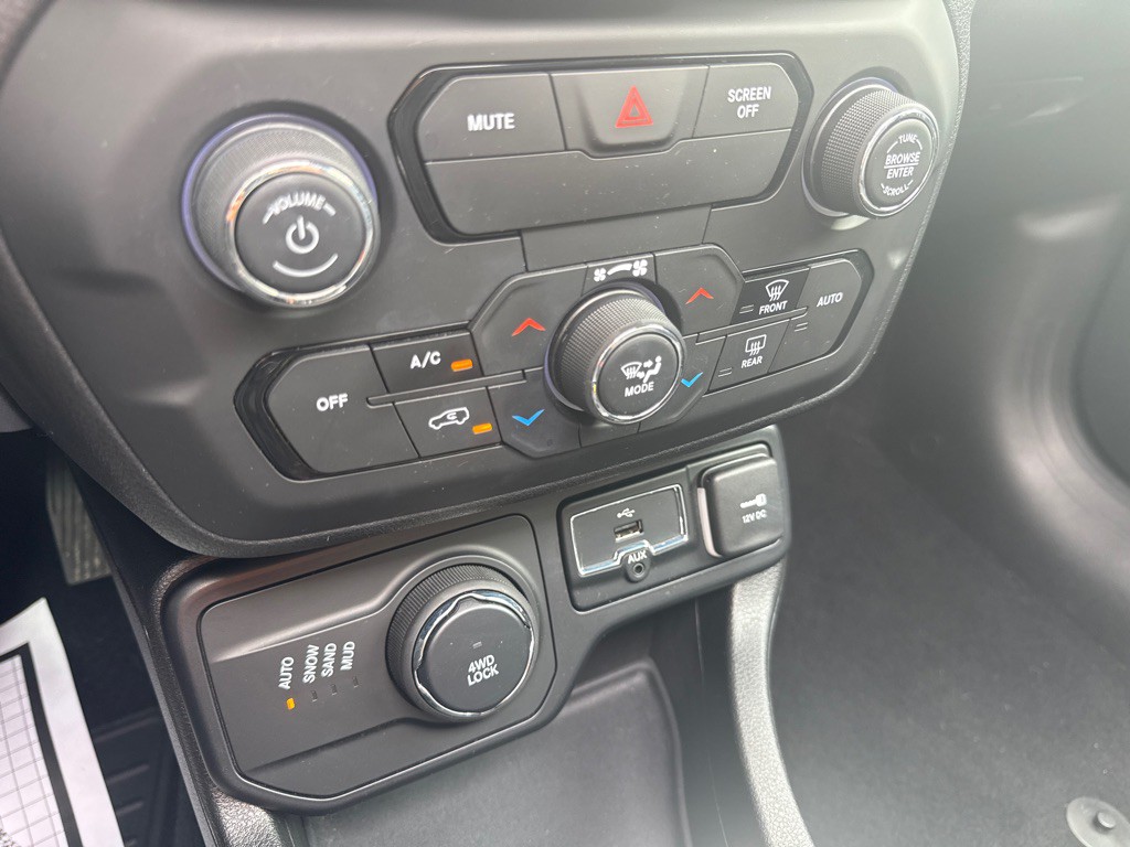 2018 Jeep Renegade Image 18