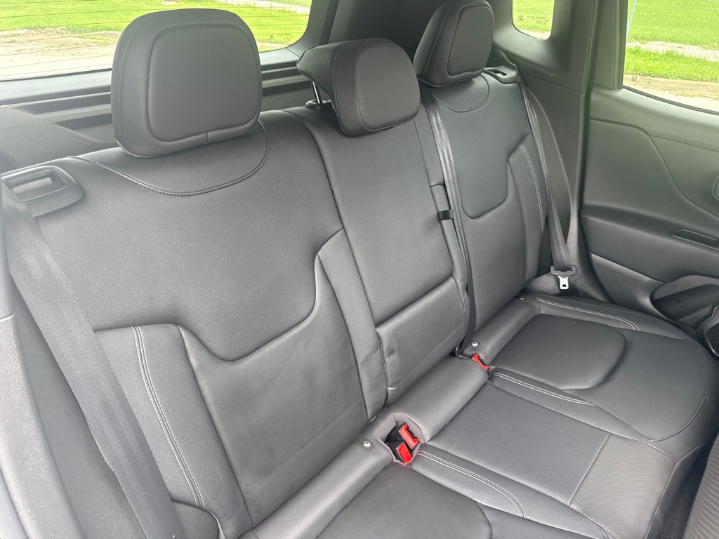 2018 Jeep Renegade Image 24