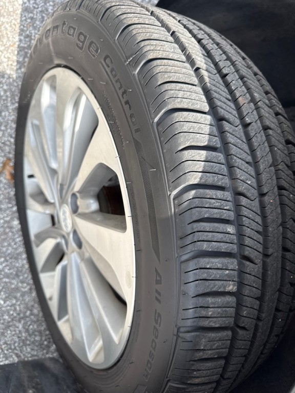 2019 Buick Enclave Image 28