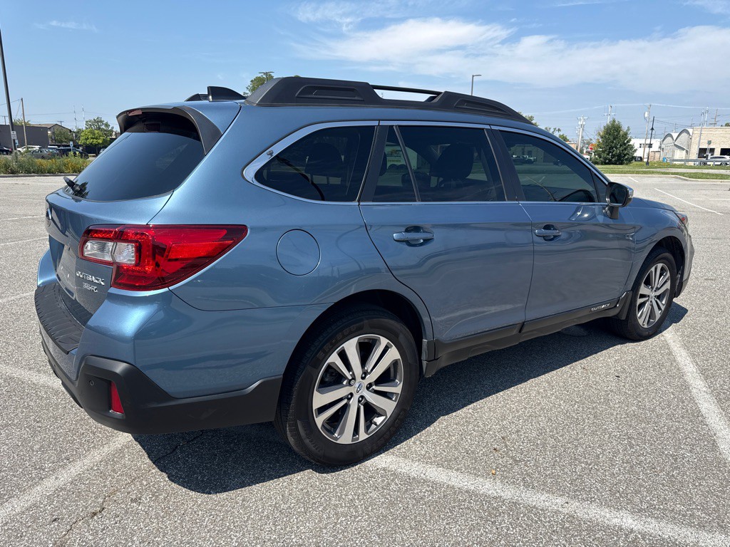 2018 Subaru Outback Image 4