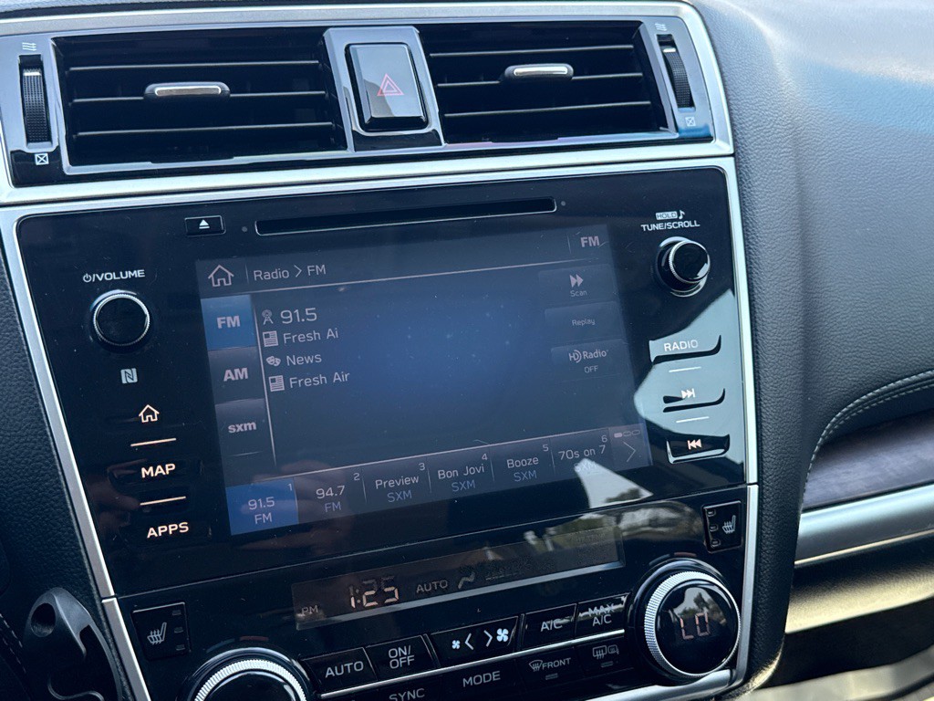 2018 Subaru Outback Image 16