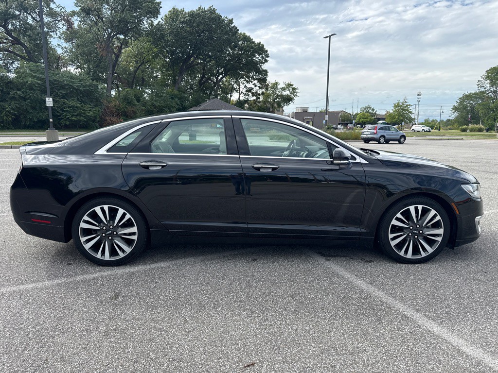 2020 Lincoln MKZ Image 4