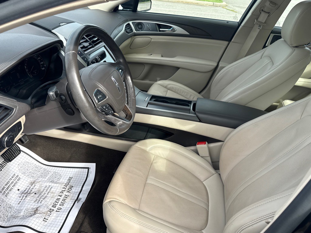 2020 Lincoln MKZ Image 14