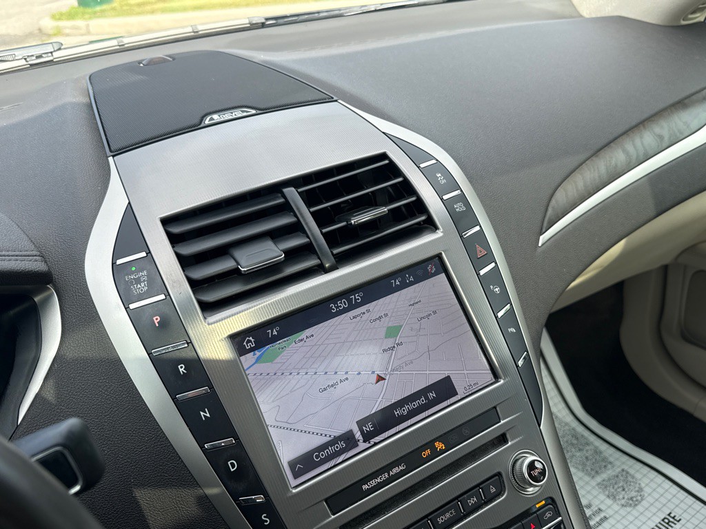 2020 Lincoln MKZ Image 18