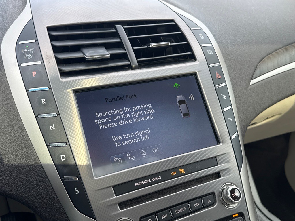 2020 Lincoln MKZ Image 21