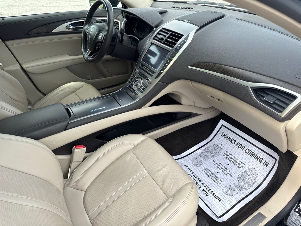 2020 Lincoln MKZ Image 24