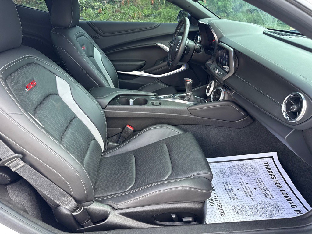 2023 Chevrolet Camaro Image 32