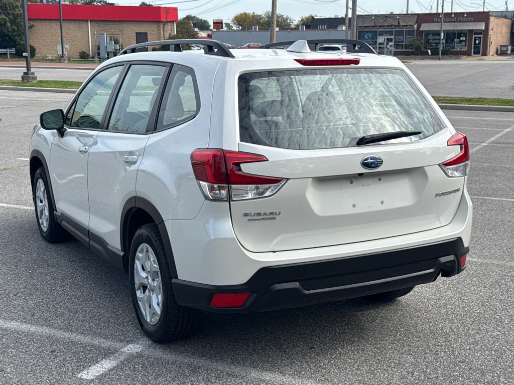 2022 Subaru Forester Image 6
