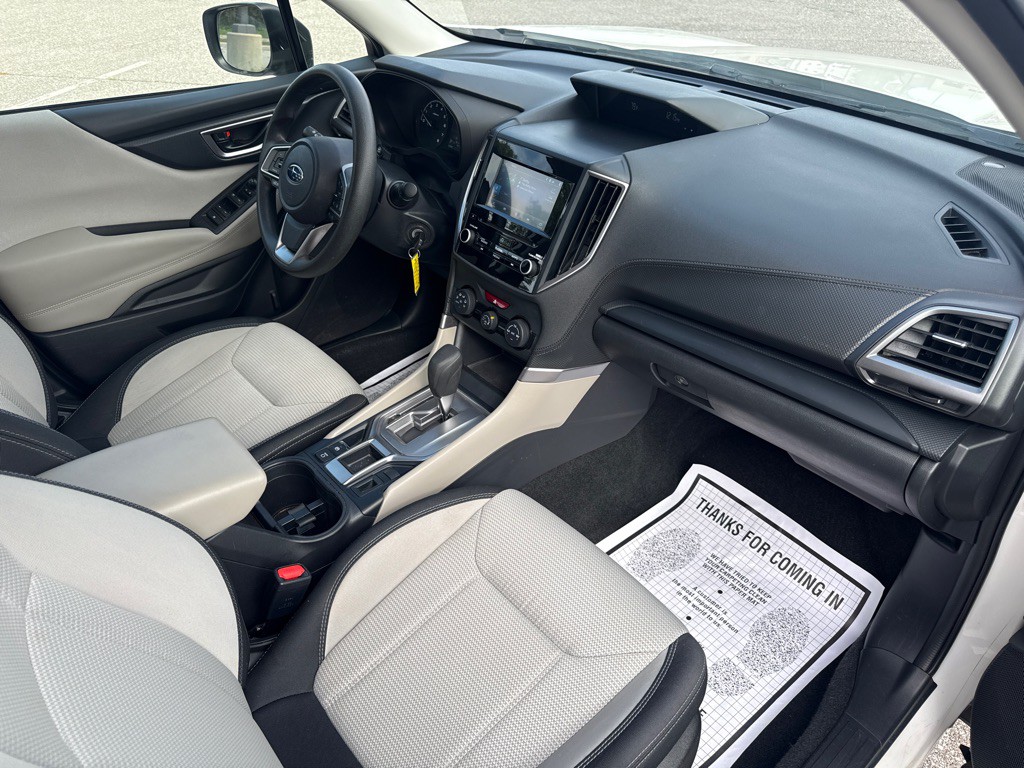 2022 Subaru Forester Image 21