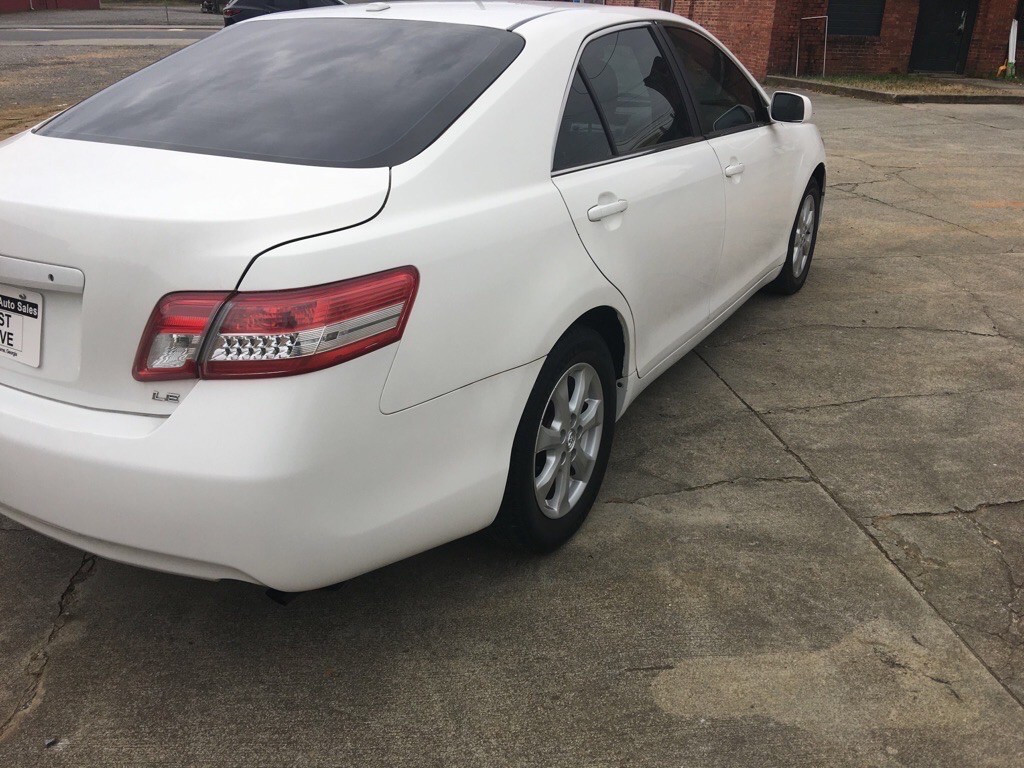 2011 Toyota Camry Image 5