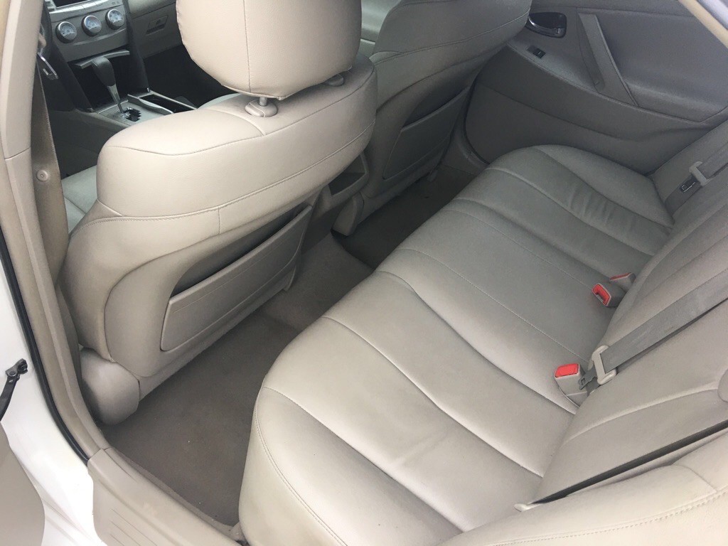 2011 Toyota Camry Image 11