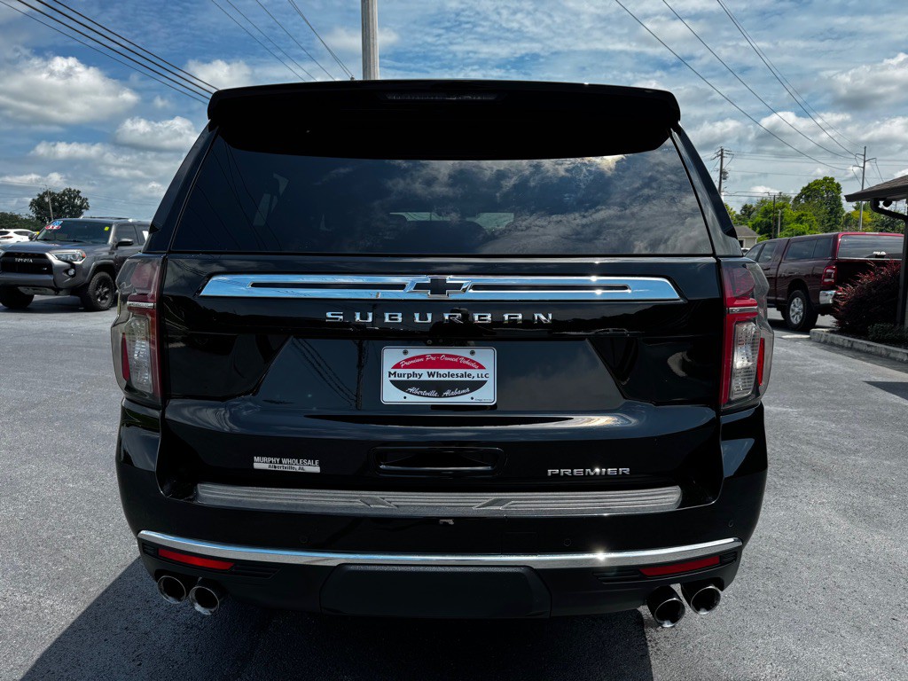 2021 Chevrolet Suburban Image 4