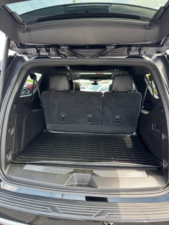 2021 Chevrolet Suburban Image 17