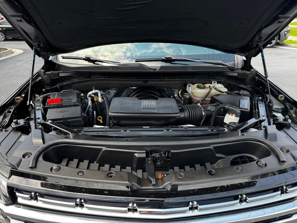 2021 Chevrolet Suburban Image 24