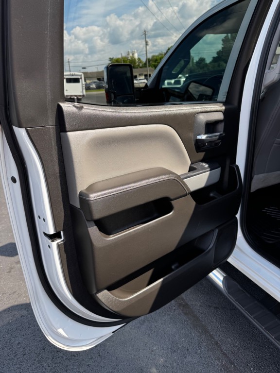 2018 Chevrolet Silverado 1500 Image 17