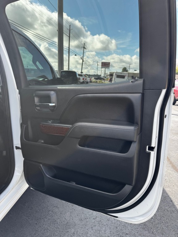 2015 GMC Sierra Image 20