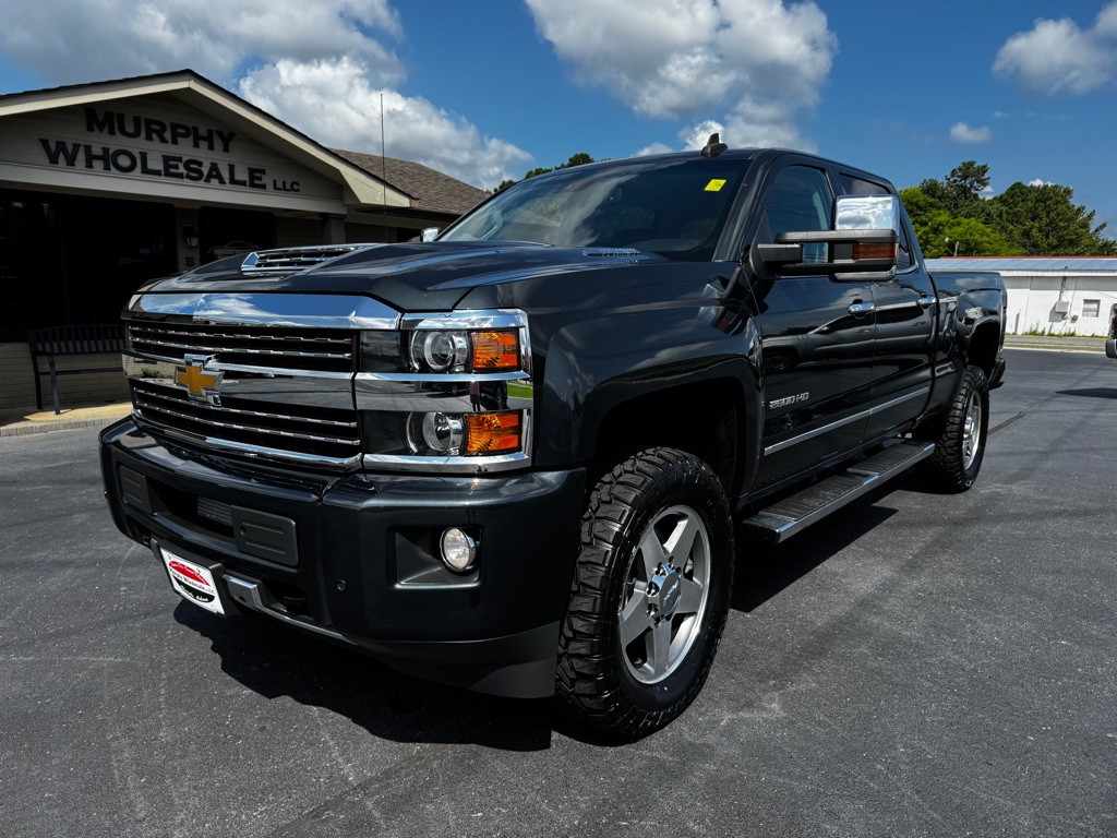 2019 Chevrolet Silverado 1500 Image 2