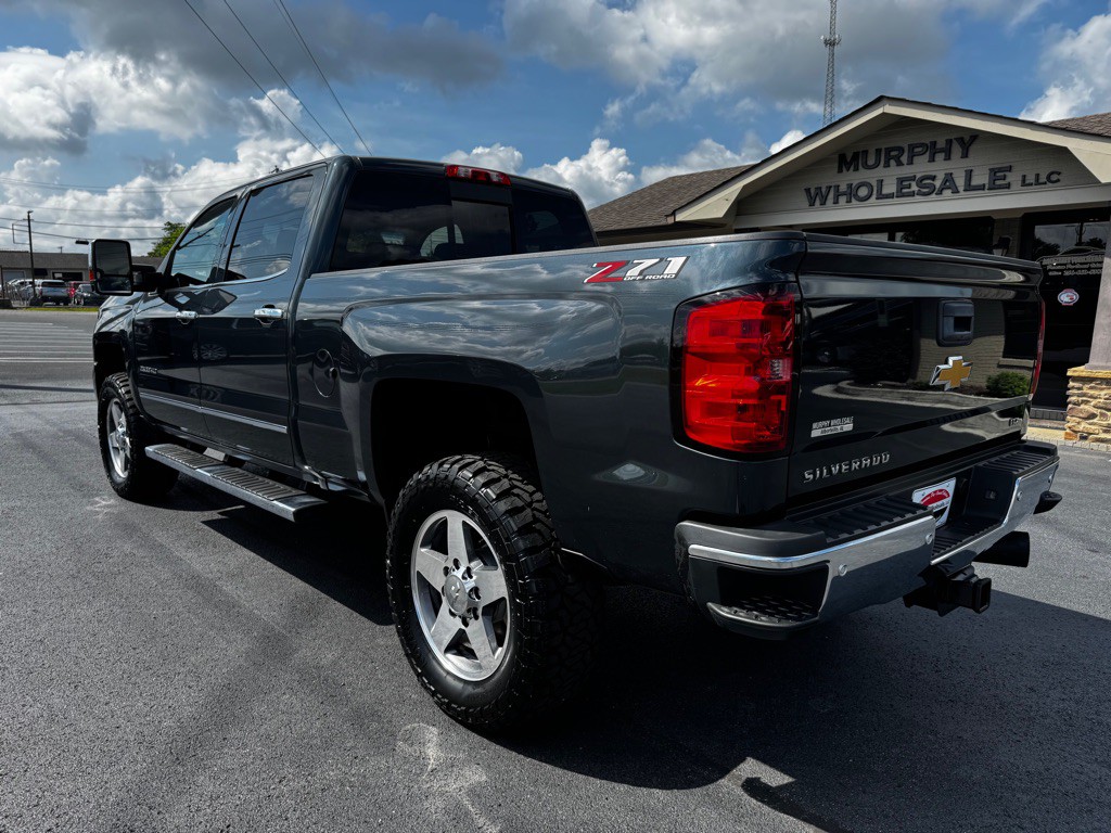 2019 Chevrolet Silverado 1500 Image 3