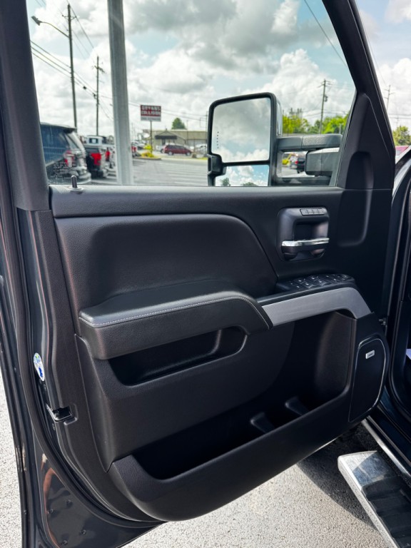 2019 Chevrolet Silverado 1500 Image 13