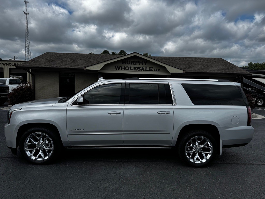 2016 GMC Yukon Image 1